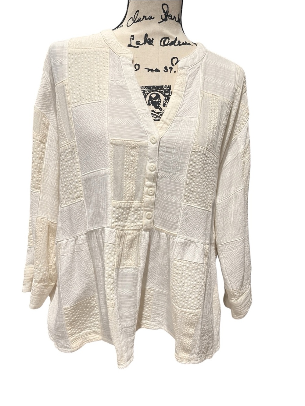 Maeve Anthropologie White Textured Mixed Media Patchwork Button Top S